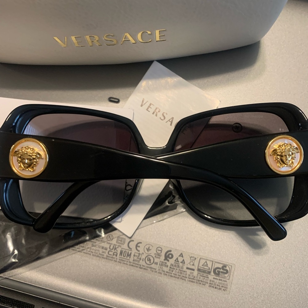 Versace Black Gradient Square Sunglasses - image 4